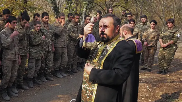 FOTO: Tentara Armenia Jalani Upacara Pembaptisan di Nagorno-Karabakh