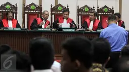Hakim Ketua Dwiarso Budi Santiarto saat menjalani sidang keenam kasus Basuki T Purnama (Ahok) di Auditorium Kementan, Jakarta Selatan, Selasa (10/1). Sidang ke-6 mendengarkan empat keterangan saksi dari pihak penuntut umum. (Liputan6.com/Resa Esnir/Pool)