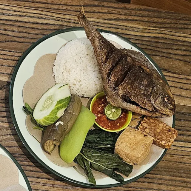 Nasi Tempong Sri Dewi (GMaps/ - e -)