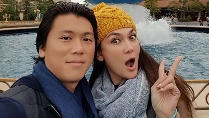 Luna Maya dan Reino Barack