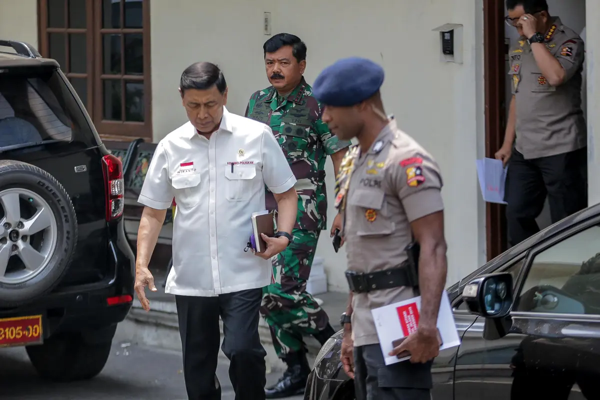 Bersama Panglima TNI dan Kapolri, Wiranto Bahas RUU KUHP hingga Karhutla