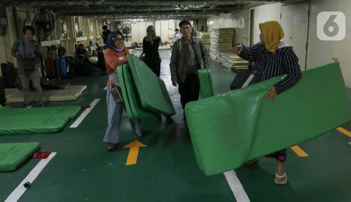 Kesembilan kapal tersebut adalah KM Ciremai, KM Dobonsolo, KM Gunung Dempo, KM Labobar, KM Tidar, KM Kelud, KM Bukit Raya, KM Ngappulu, dan KM Kelimutu. (Liputan6.com/Herman Zakharia)