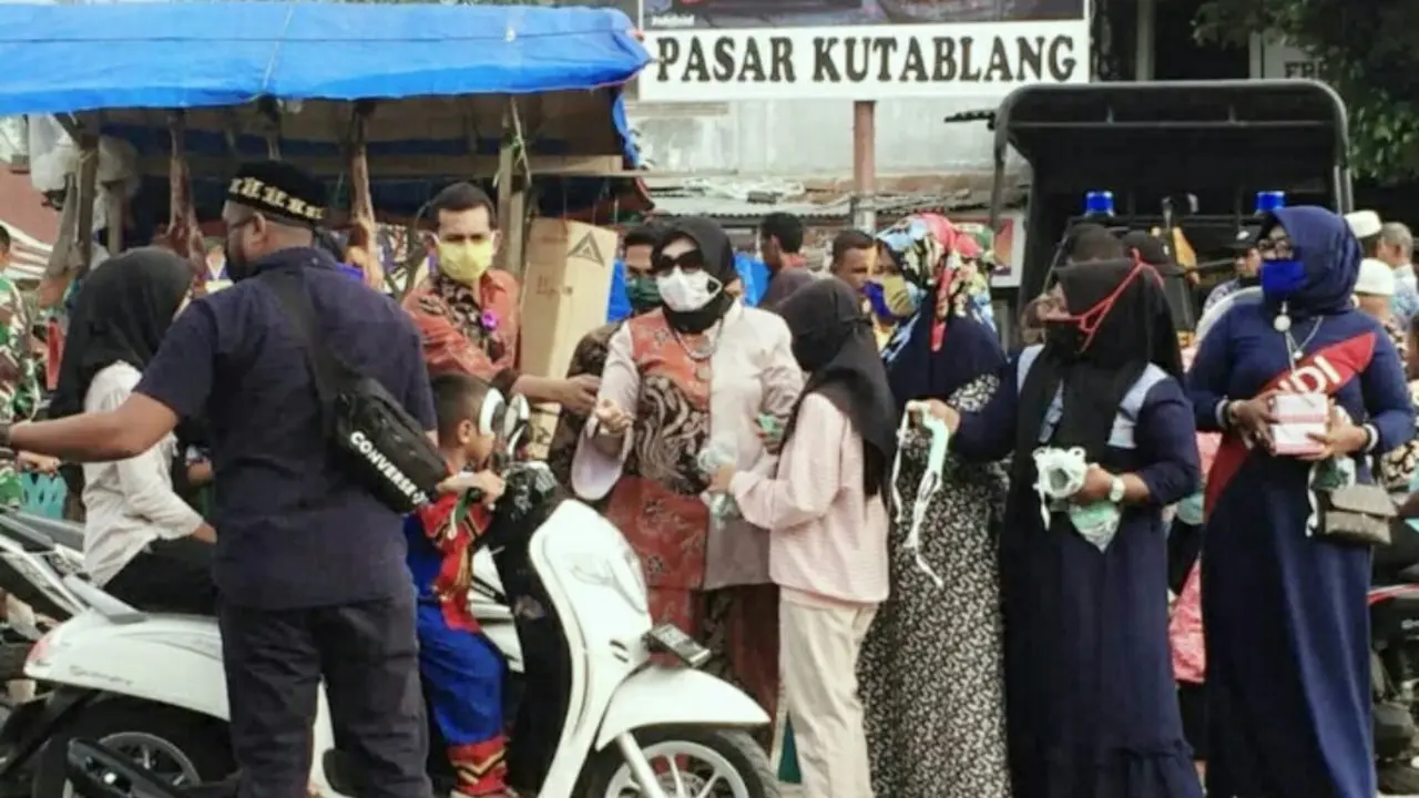 Lakukan Aksi Sosial, Masyarakat Diajak Tetap Beli Produk UMKM