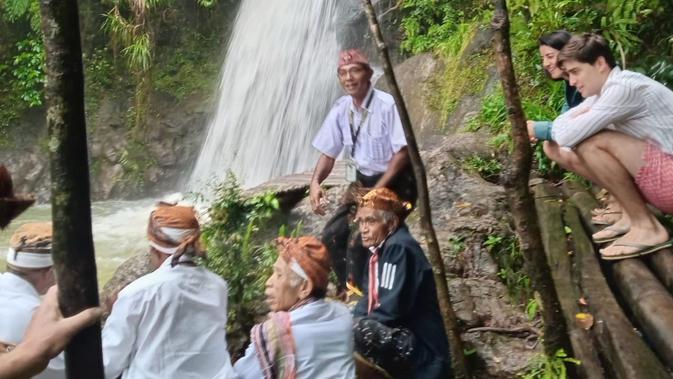 Misteri Pagar Gaib Cunca Plias: Doa Sakral Langgo Demi Alam dan Pariwisata Berkelanjutan