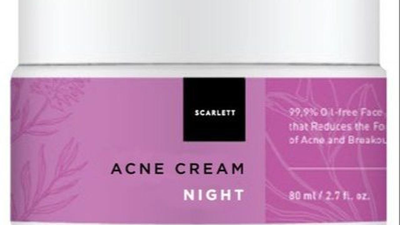 1. Scarlett Whitening Acne Night Cream: Atasi Jerawat Meradang dengan Formula Lengkap