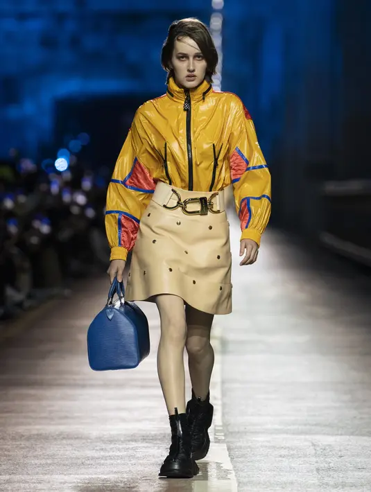 Jembatan Jamsugyo, penghubung utama ke kota juga menjadi karakter yang diubah rupa oleh Hwang Dong-Hyuk, direktur Squid Game, melibatkan langkah baru ilusi cahaya dan air.