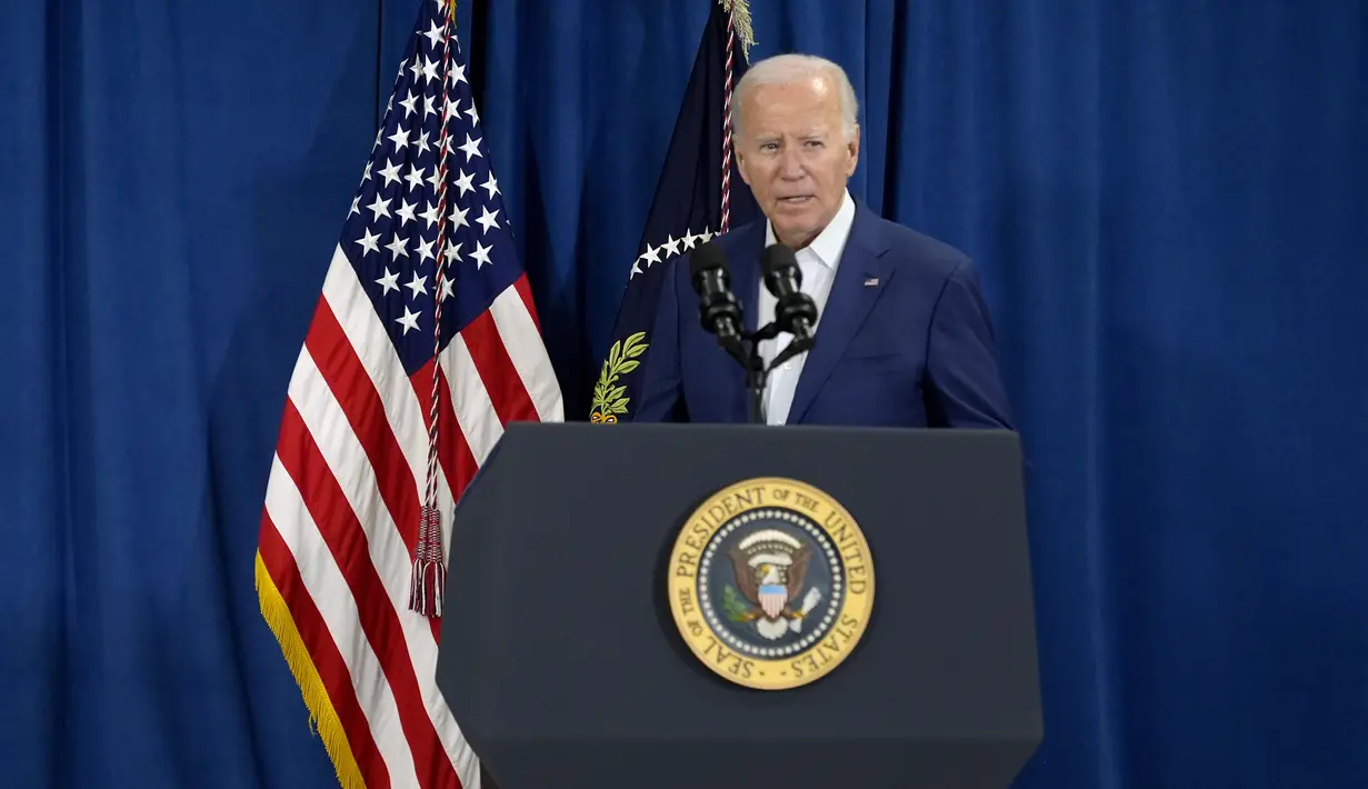 Biden mengutuk segala bentuk kekerasan di Amerika, dia menyebut pelaku penembakan sebagai seorang yang memiliki gangguan mental.  (AP Photo/Manuel Balce Ceneta)