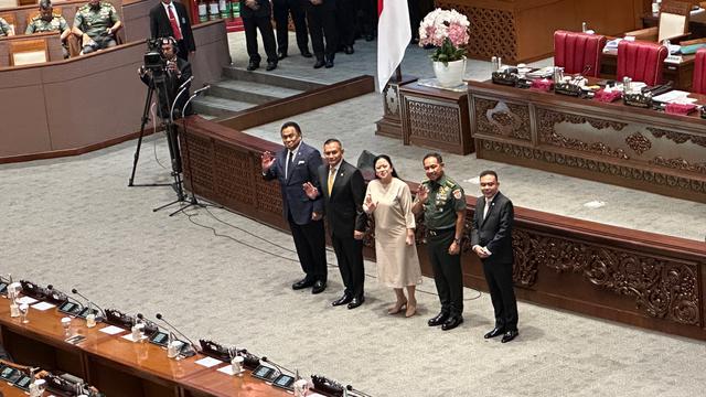 Rapat Paripurna DPR RI soal Pengesahan Jenderal Agus Subiyanto sebagai Panglima TNI.
