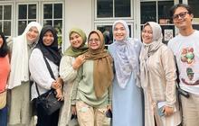 6 Potret Nostalgia Tika Bravani Bareng Pemain 'Lorong Waktu', Dulu Cuma Nonton di TV Sekarang Terlibat Langsung Jadi Aktornya