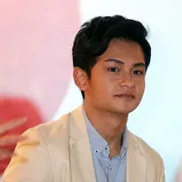 Meski sering terlihat bersama, pasangan ini juga tidak merasakan kebosanan. Bahkan, demi menjalin kemesraan dan merekatkan hubungannya, pasangan ini selalu memperhatikan hal-hal kecil. (Deki Prayoga/Bintang.com)