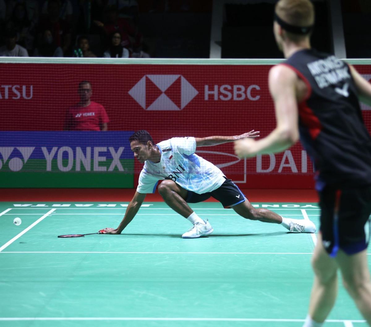 Langkah&nbsp;Chico Aura Dwi Wardoyo terpaksa terhenti di babak pertama Indonesia Masters 2023.<br><br>Usaha Chico melaju babak berikutnya gagal usai kalah dua game dari pebulutangkis Denmark, Anders Antonsen. <br>(Foto&nbsp;Bola.com / M Iqbal Ichsan)