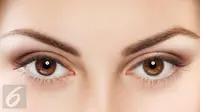 Berikut lima cara untuk samarkan area hitam pada bawah mata untuk penampilan yang lebih menarik. (Foto: iStockphoto)