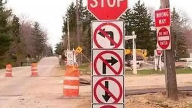 9 Potret Nyeleneh Papan Petunjuk Arah Ini Malah Menyesatkan