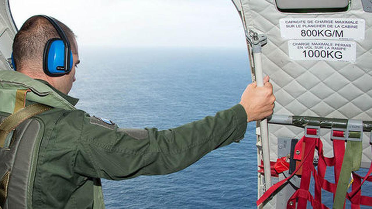 Militer Prancis sisir perairan di Pulau La Reunion cari puing MH370