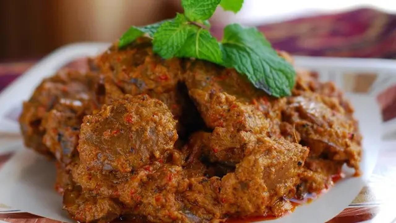 Trik Rendang Padang Empuk dan Lezat, Salah Satunya Pilih Daging yang Tepat
