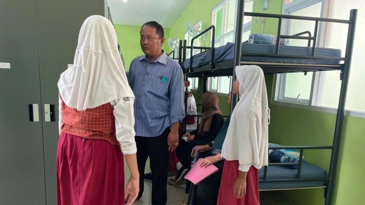 Baru 2 Bulan Beroperasi, DPRD Pastikan Program Sekolah Rakyat Cirebon Berjalan Baik Meski Ada Catatan Penting
