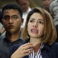 Kisruh yang terjadi itu kini di wilayah hukum. Karena Niki telah melaporkan dengan dugaan pencemaran nama baik. Beberapa kali merasa dirinya diserang oleh Jupe, ia juga mengungkapkan uneg-unegnya melalui akun Instagram. (Bambang E. Ros/Bintang.com)