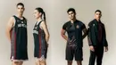 Seragam tanding Tim Indonesia untuk Asian Games 2026 hadir dengan dominasi warna hitam dan merah, dipadukan ornamen Gorga khas Toba yang melambangkan kekuatan dan perlindungan. Koleksi ini dirancang untuk merepresentasikan keberanian dan keteguhan mental atlet saat bertanding. (Foto: Ghea Fashion Studio/Sarinah/Tim Indonesia)