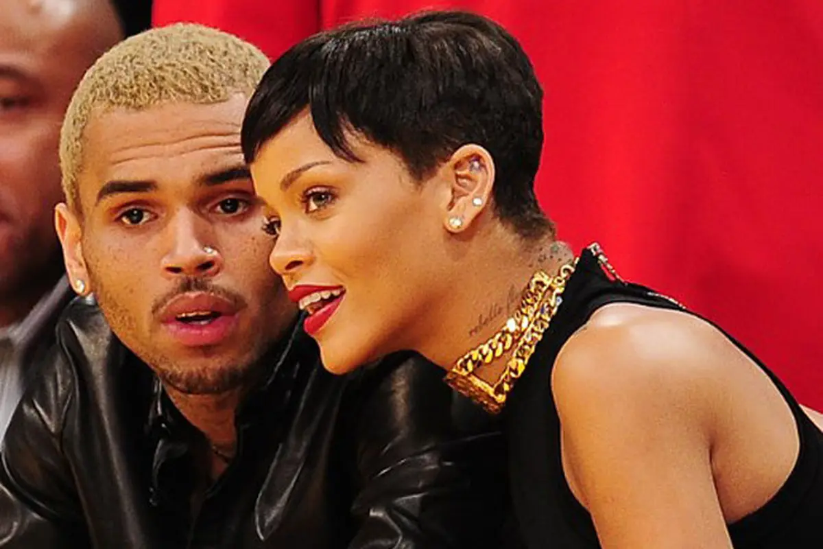 [Bintang] Rihanna dan Chris Brown