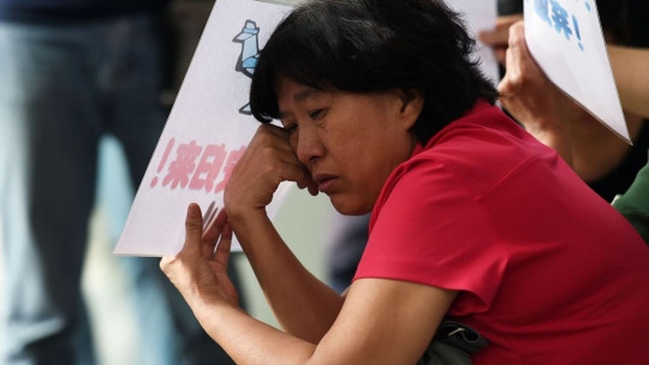 Puing di La Reunion dipastikan MH370, keluarga korban histeris