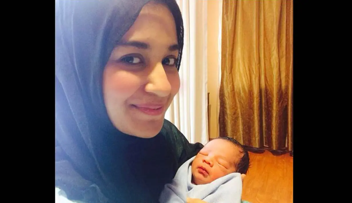 Melirik Isi Instagram Anak Shireen Sungkar. Buah hati Shireen Sungkar kini telah memiliki akun Instagram sendiri. (instagram.com/teukuadam10)