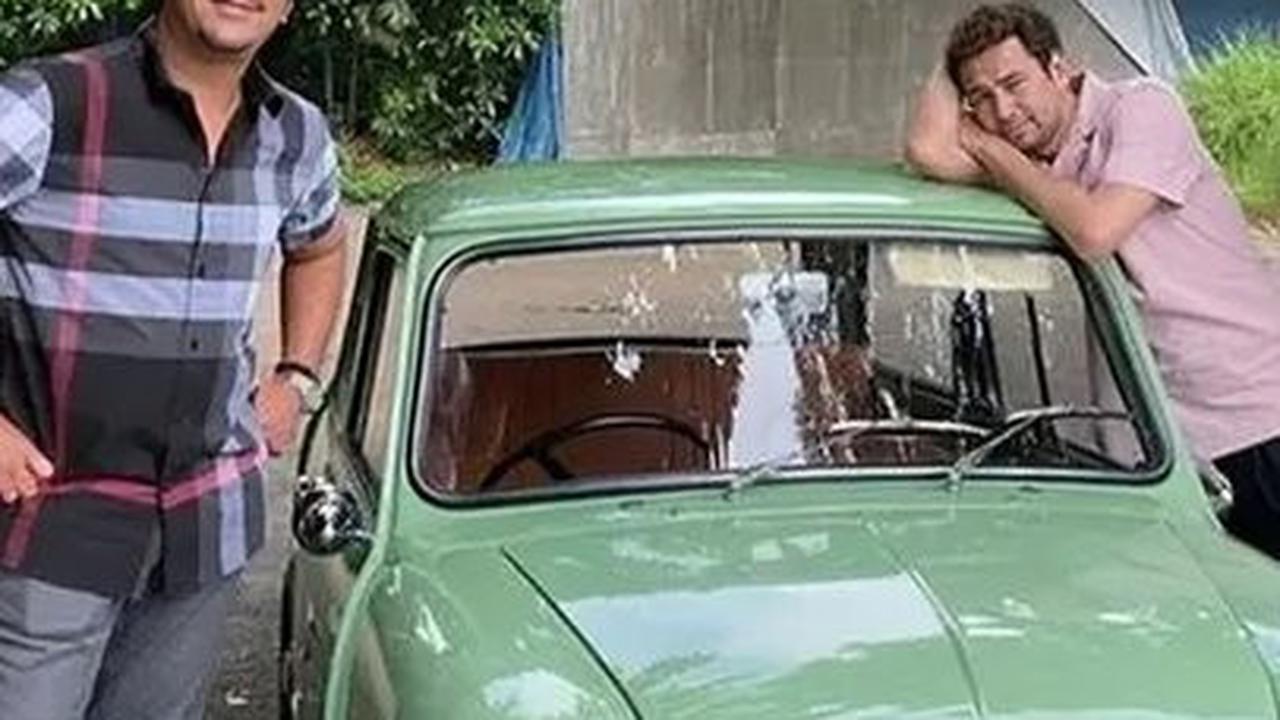 Nostalgia Otomotif! Deretan Artis yang Mengoleksi Mobil Klasik Keren