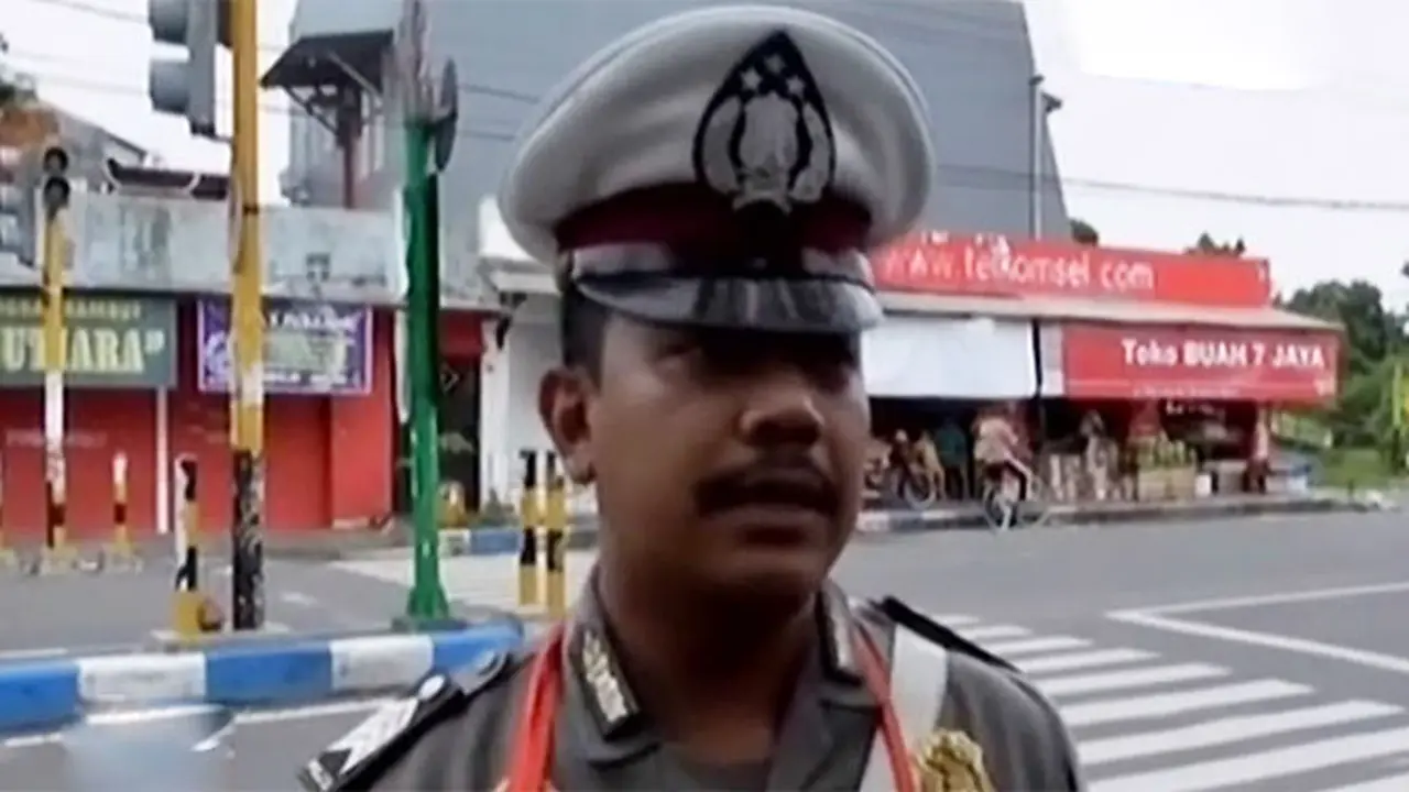 (Lip6 Malam) Polantas