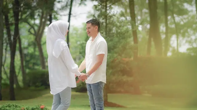 Potret Prewedding Citra Kirana dan Rezky Aditya di Alam (sumber: instagram/abudherypastrana)