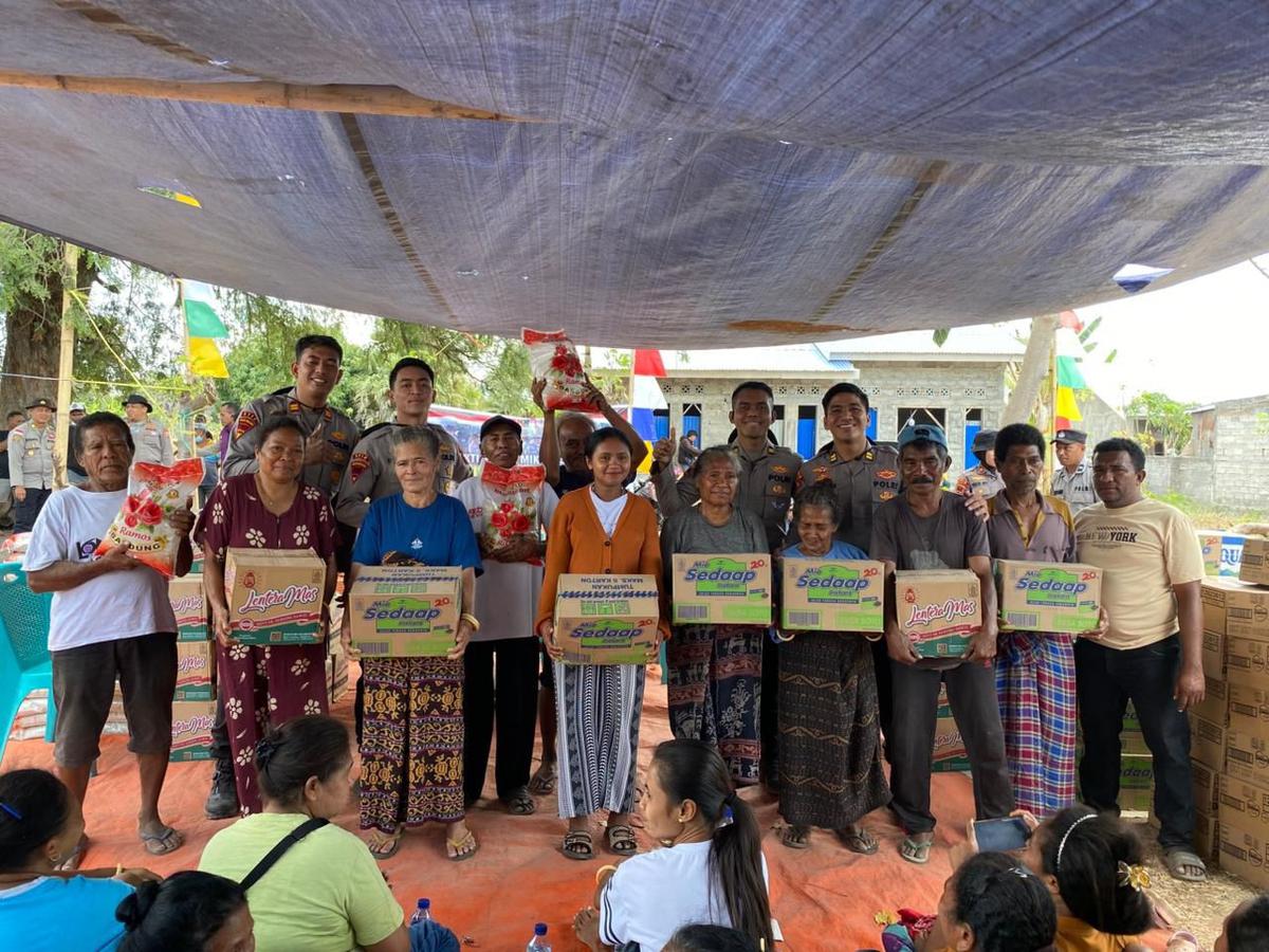 Mahasiswa S2 STIK Lemdiklat Polri angkatan 16 gelar baksos untuk korban gempa NTT. (Istimewa).