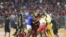 Para pemain Panama merayakan keberhasilannya lolos untuk pertama kali nya ke Piala Dunia setelah mengalahkan Kosta Rika di Stadion Rommel Fernández, Selasa (10/10/2017). Panama menang 2-1 atas Kosta Rika. (AP/Arnulfo Franco)