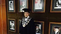Menteri Komunikasi dan Informatika, Rudiantara ditemui saat menjadi Ketua Majelis Wali Amanat di prosesi Wisuda Gelombang IV Universitas Padjajaran, Bandung, Selasa (2/8/2016). (Liputan6.com/Muhammad Sufyan A)