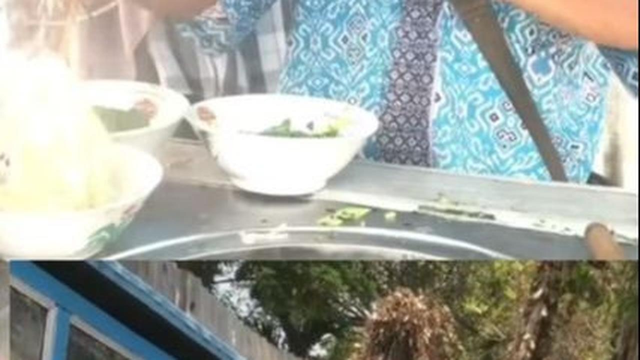 Aksi Wanita Borong Mi Ayam Gerobak 50 Porsi dan Dibagikan ke Orang Ini Viral, Tuai Pujian Warganet