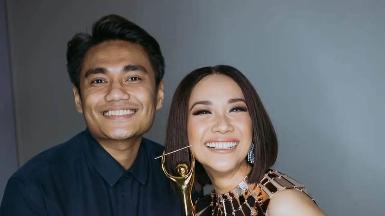 6 Momen Kebersamaan BCL dan Manajer Pribadinya