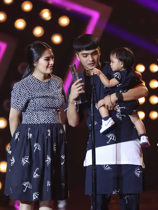 Ricky Harun menjadikan kemenangannya yang sudah sebanyak dua kali tersebut sebagai penyemangat dalam berkarya. Terutama menjadi ayah yang kece dan baik untuk keluarganya tercinta. (Nurwahyunan/Bintang.com)