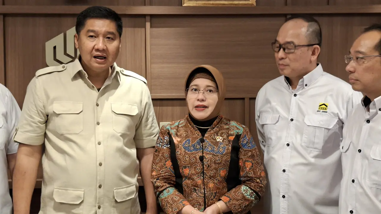 Menteri Perumahan dan Kawasan Permukiman (PKP), Maruarat Sirait di Kantor Kementerian PKP. (Foto: Liputan6.com/Arief RH)