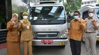 KTB donasikan empat unit Mitsubishi Fuso Espasio ke Pemprov DKI Jakarta. (KTB)