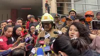 Pemilik Toko Masih Dilarang Masuk ke Glodok Plaza, Damkar: Pemadaman Belum Kita Nyatakan Selesai