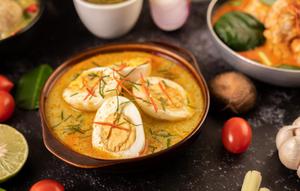 Opor Tahu Telur | copyright freepik