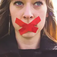 Beberapa zodiak ini lebih baik bungkam kalau sudah marah. (Sumber foto: pexels.com)