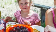 Anak Susah Makan Sayur? Ini 3 Cara Mengatasinya Tanpa Paksaan