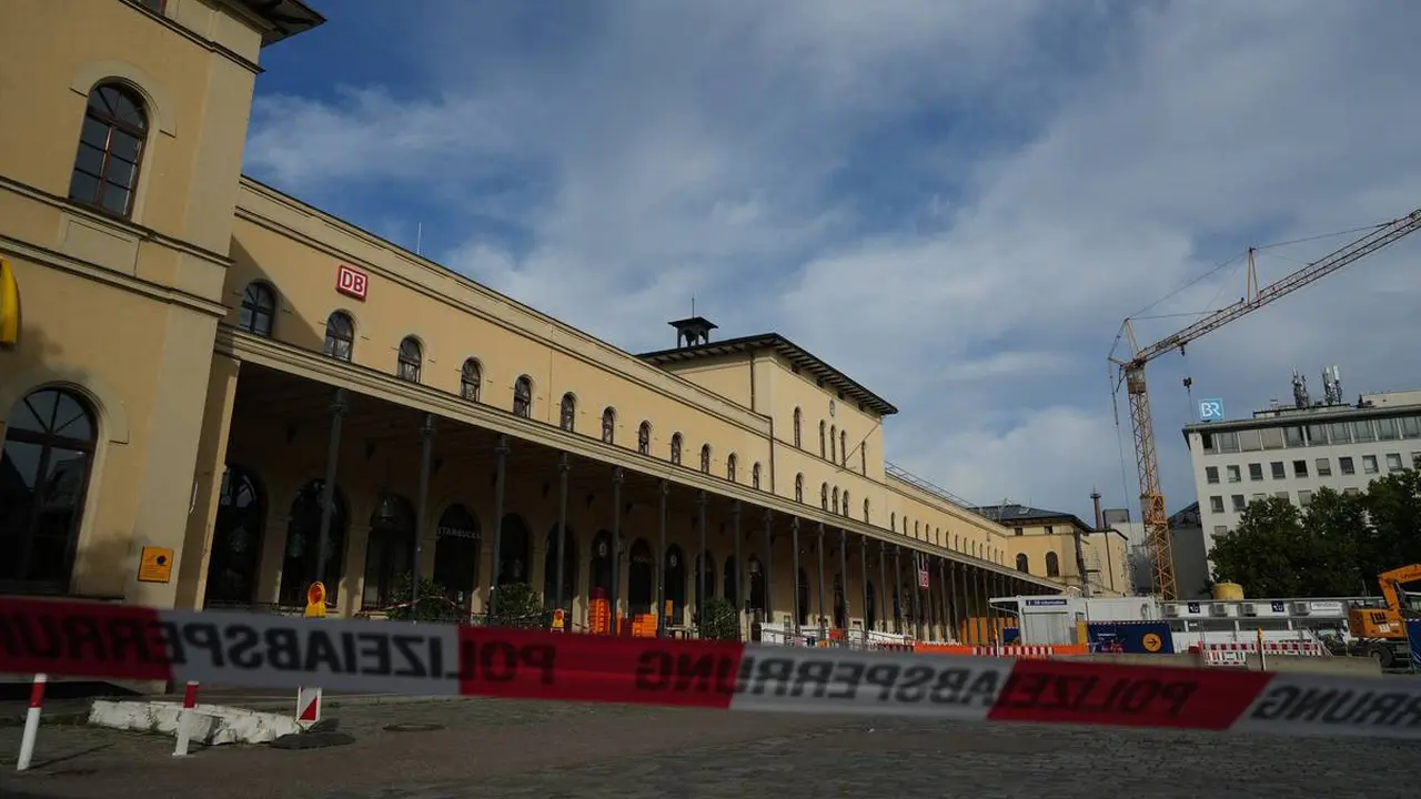Stasiun kereta api di kota Augsburg, Jerman selatan