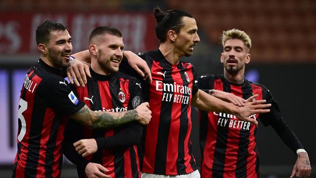 FOTO: Menang Telak 4-0 atas Crotone, AC Milan Rebut Kembali Posisi Puncak dari Inter Milan