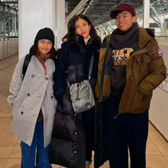 Inspirasi Outfit Traveling ala Dian Sastro (Instagram/@therealdisastr)