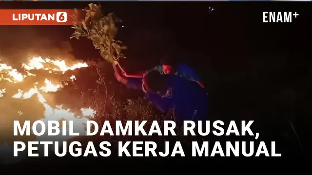 VIDEO: Mobil Damkar Rusak, Petugas Pakai Ranting Padamkan Api