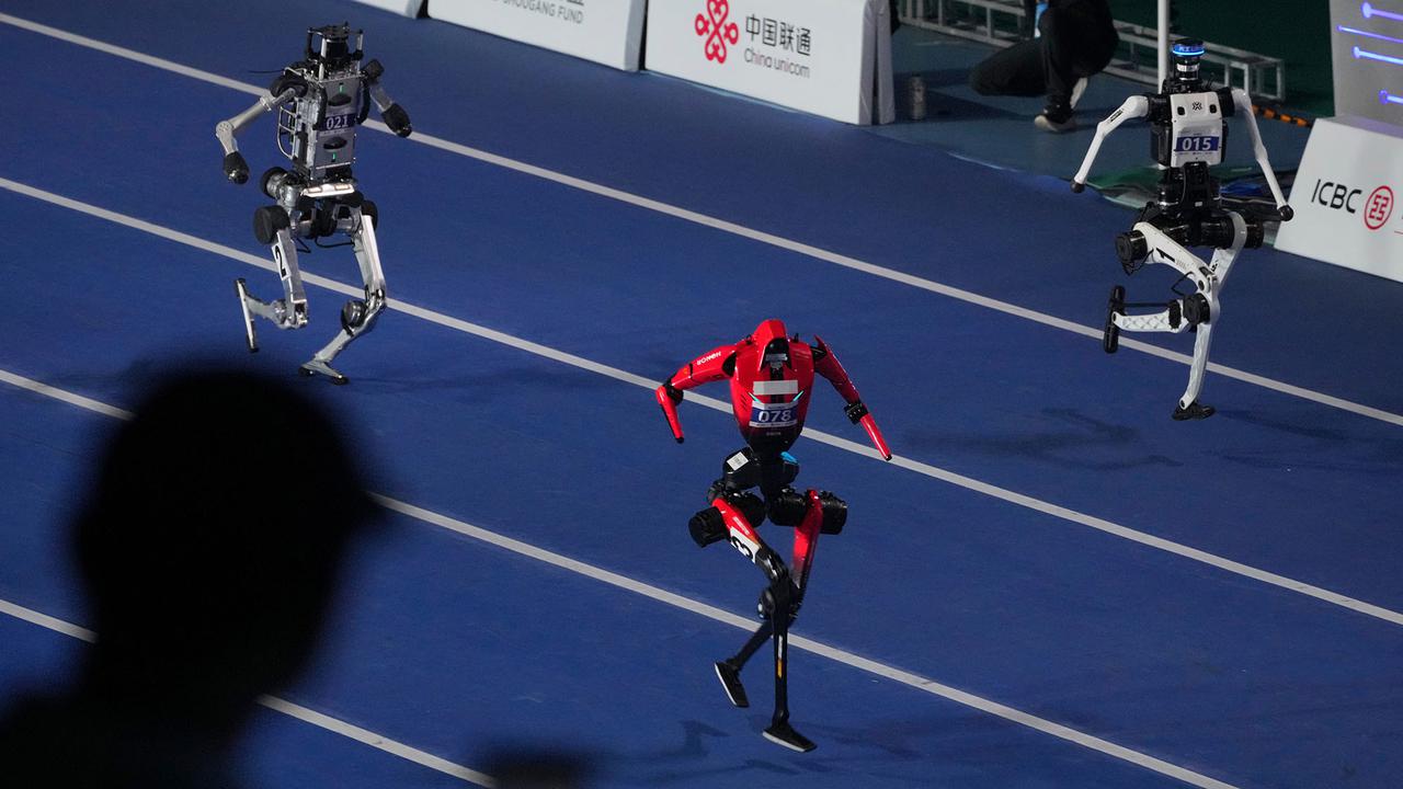 2.056 Robot Humanoid Ikuti Kompetisi di China
