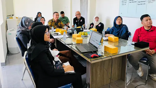 Bulan Sabit Merah Indonesia (BSMI) menandatangani nota kesepahaman dengan RS Onkologi Solo untuk memberikan perawatan kepada pasien kanker asal Gaza, Palestina. (Istimewa)