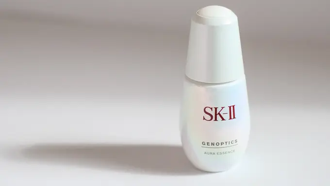 SK-II GenOptics Aura Essence
