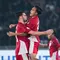 Pemain Timnas Indonesia U-23, Jens Raven, melakukan selebrasi setelah mencetak gol ke gawag Timnas Thailand U-23 pada laga semifinal Piala AFF U-23 2025 di Stadion Utama Gelora Bung Karno, Jakarta, Jumat (25/7/2025). (Bola.com/Abdul Aziz)