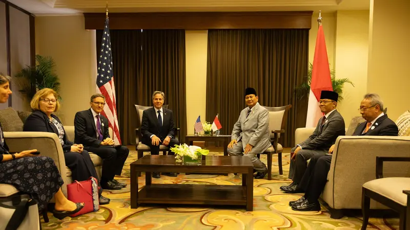 Pertemuan antara Menteri Luar Negeri Amerika Serikat (AS) Antony Blinken, Menteri Pertahanan Indonesia Prabowo Subianto dan Menteri Luar Negeri Malaysia Dato' Seri Mohamad Hasan di Yordania. (Dok. X/ SecBlinken)