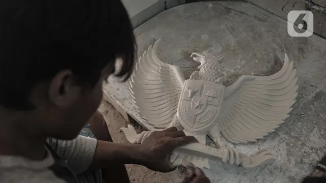 Geliat Perajin Patung Garuda Pancasila Bertahan di Tengah Pandemi